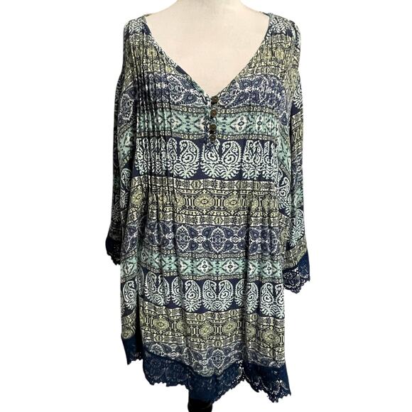 Catherines Pintucked Henley Top Womens Size 2X  Green & Blue Paisley Boho Tunic - Picture 1 of 6